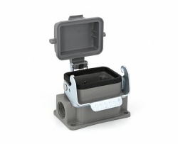 Housings, surface mounting With plastic cover