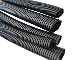Friction resistant robot hose